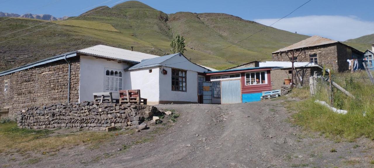 Zaur Guest Hause Otel Xinaliq Dış mekan fotoğraf